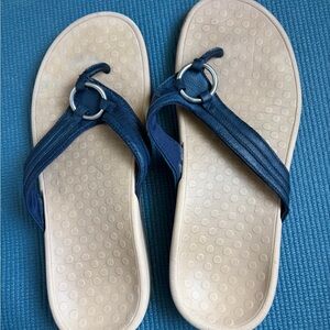 Vionic Navy and Beige Ring-Accent Thong Sandals